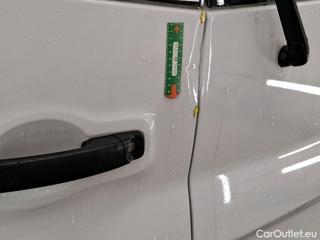  Renault  Trafic  III Combi L1H1 2 8t (8/9 Sièges) Zen 1.6 dCi 120CV BVM6 9 Sieges E5 #11