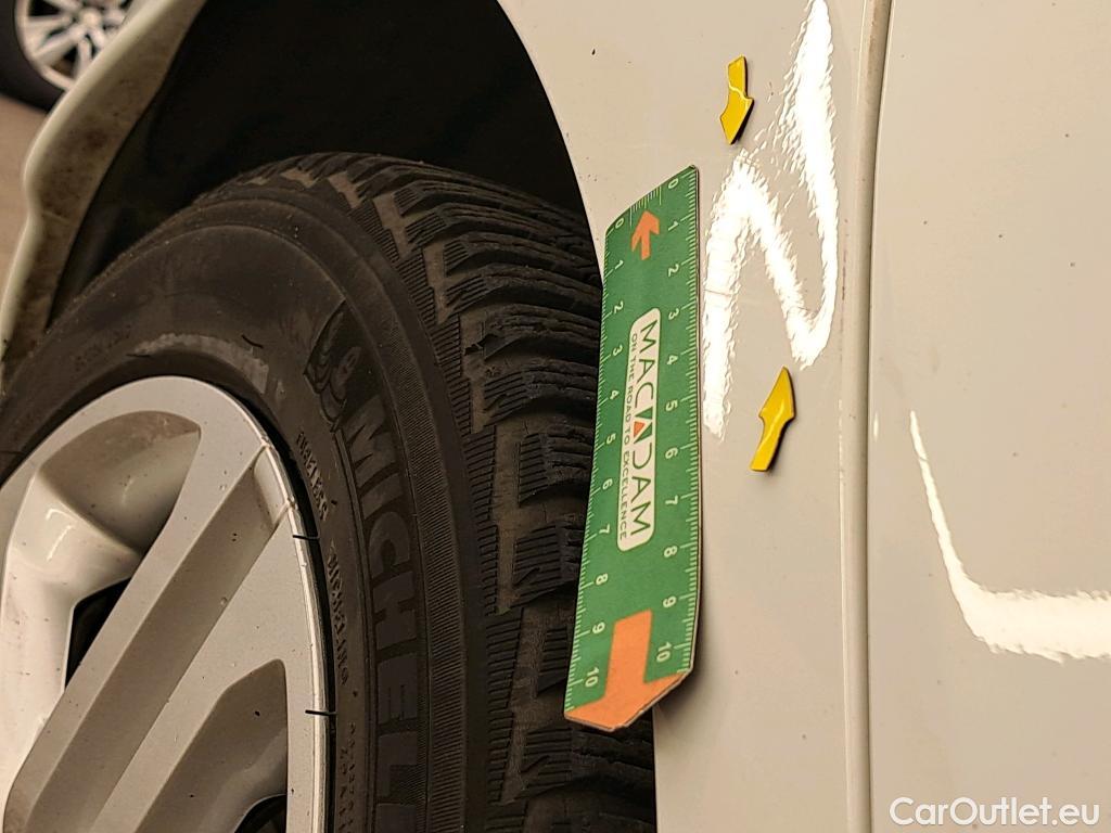  Renault  Clio  IV Business 0.9 TCe 90CV BVM5 E6 #4