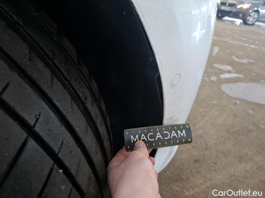  Tesla  Model 3 TESLA  / 2018 / 4P / Berline Grande Autonomie Dual Motor AWD #36