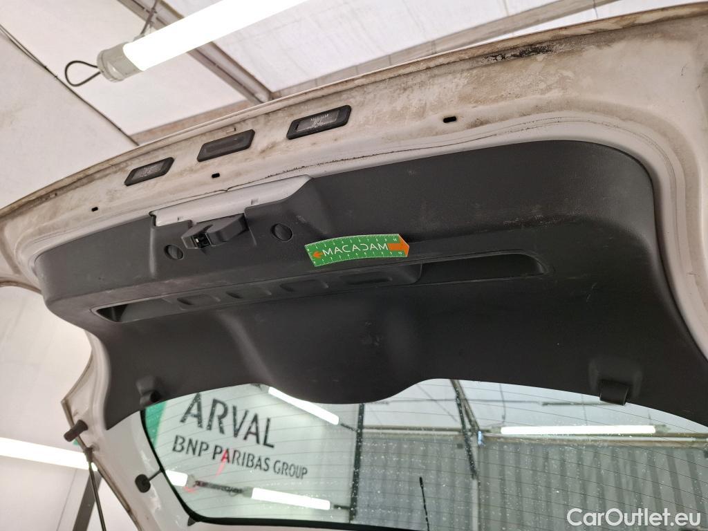  Citroen  C3  Société Feel Nav 1.5 BlueHDI 100CV BVM5 E6dT #35