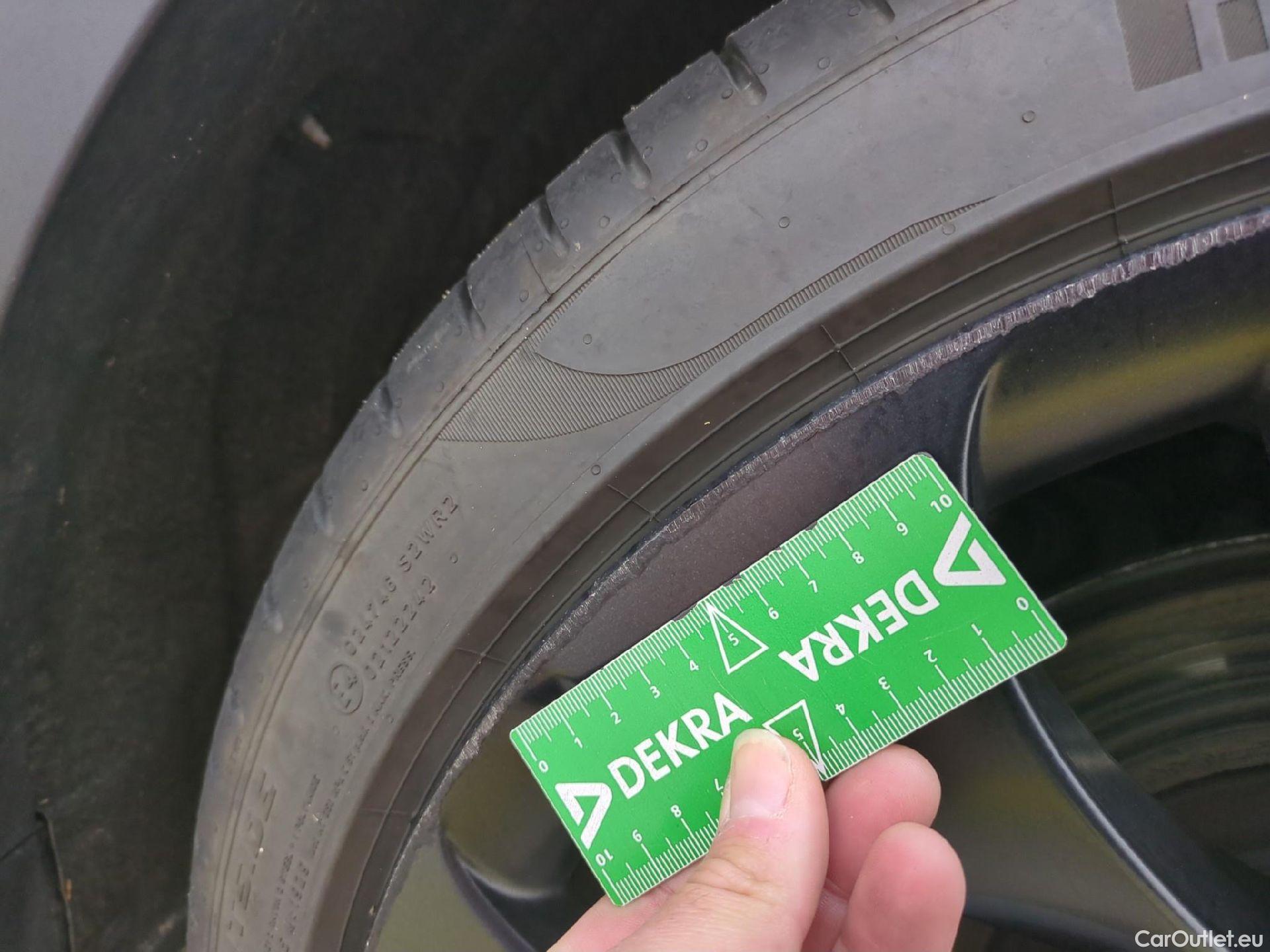  Tesla  Model Y TESLA  / 2020 / 5P / SUV Performance Dual Motor AWD #3