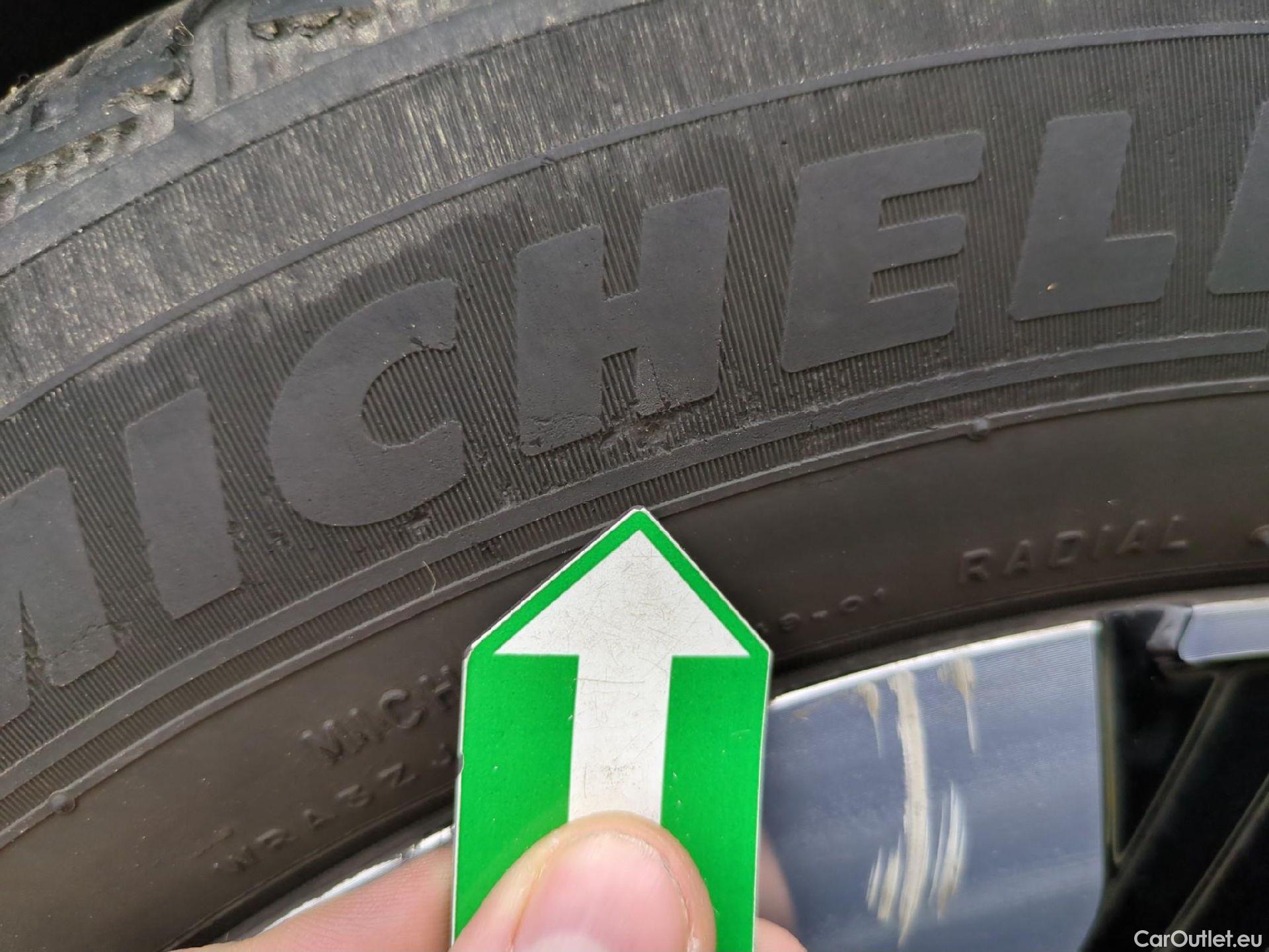  Volkswagen  Golf  VOLKSWAGEN / 2020 / 5P / Berline 1.4 eHybrid OPF 204 DSG6 Style #3