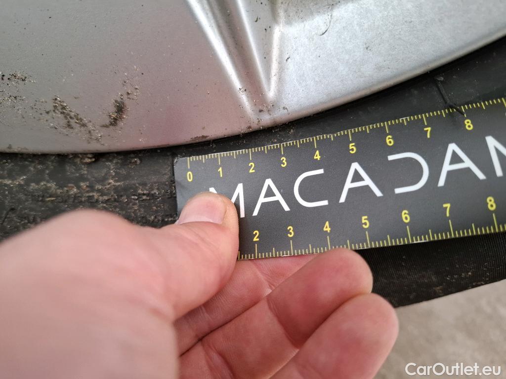  Volvo  XC60 VOLVO  / 2021 / 5P / SUV B4 197 Geartronic Start #10