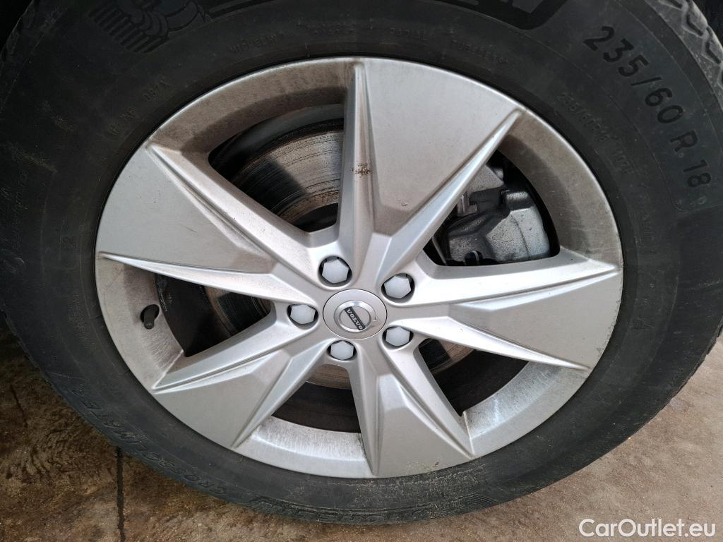  Volvo  XC60 VOLVO  / 2021 / 5P / SUV B4 197 Geartronic Start #7