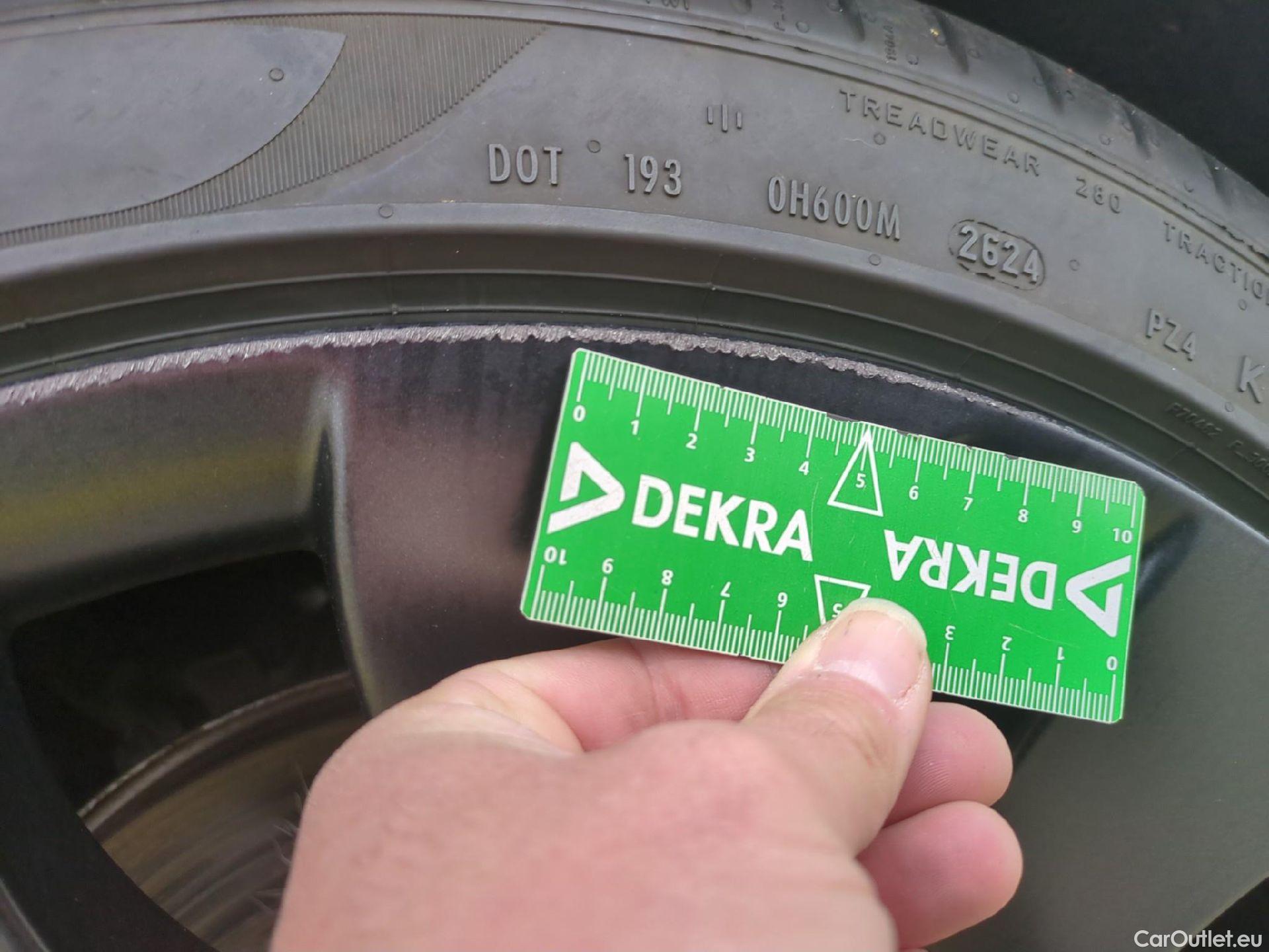  Tesla  Model Y TESLA  / 2020 / 5P / SUV Performance Dual Motor AWD #4