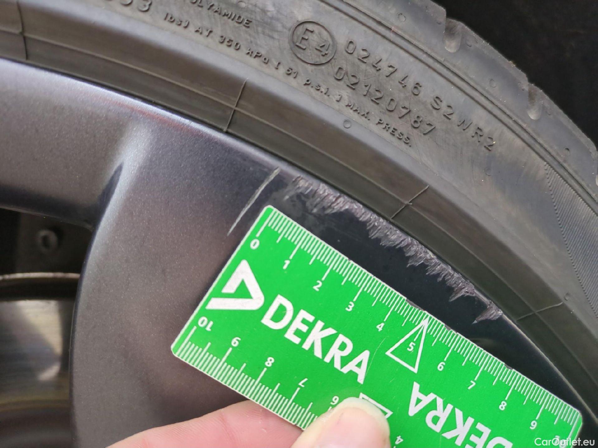  Tesla  Model Y TESLA  / 2020 / 5P / SUV Performance Dual Motor AWD #11