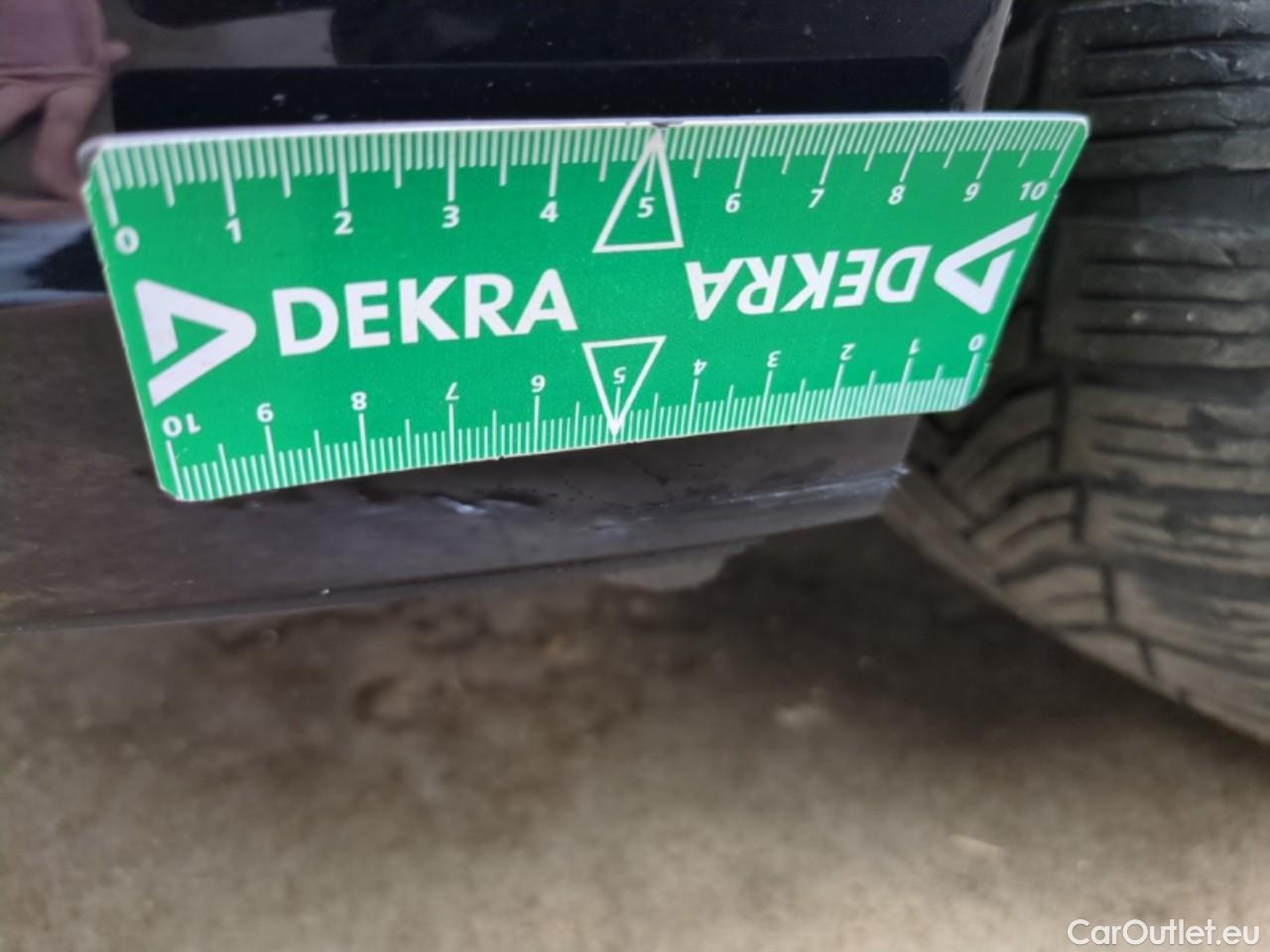  Volkswagen  Golf  VOLKSWAGEN / 2020 / 5P / Berline 1.4 eHybrid OPF 204 DSG6 Style #14