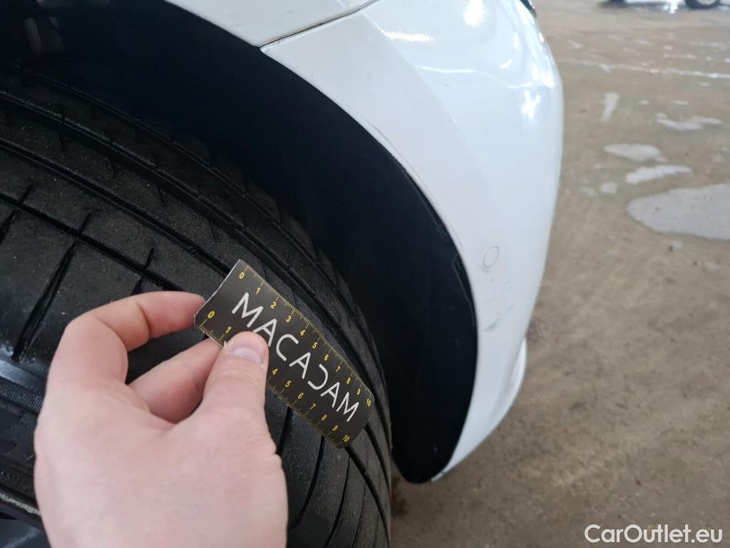  Tesla  Model 3 TESLA  / 2018 / 4P / Berline Grande Autonomie Dual Motor AWD #35