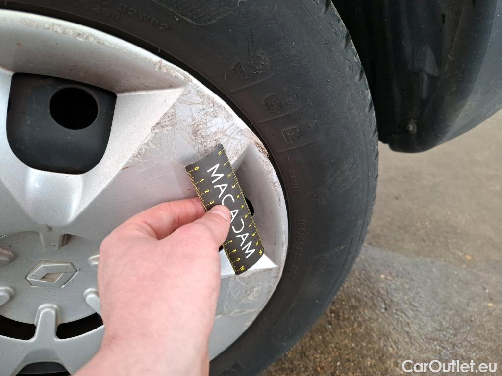  Renault  Kangoo  Express Maxi Extra (Série Spéciale) 1.5 dCi 90CV BVM5 E6 #84