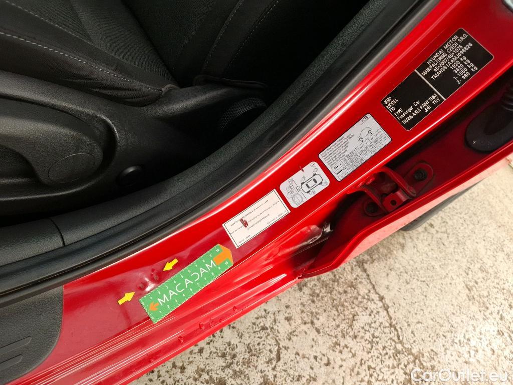  Hyundai  i30  cw Business 1.6 CRDi 115CV BVM6 E6d / TRANSFO VP/VF #11