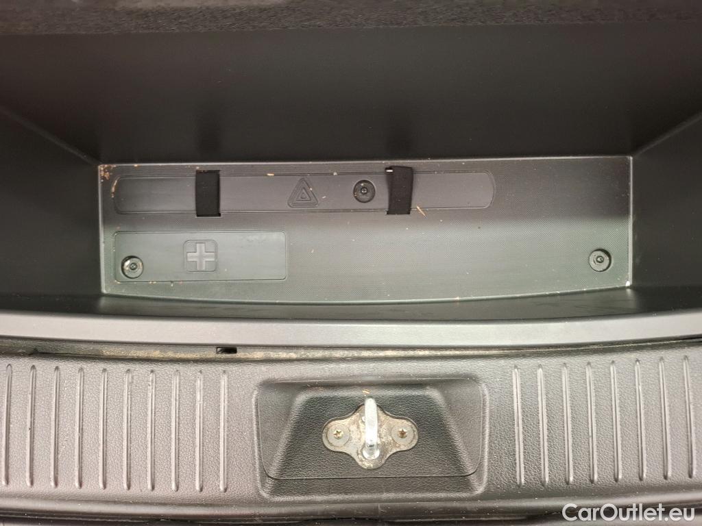  Hyundai  i30  cw Business 1.6 CRDi 115CV BVM6 E6d / TRANSFO VP/VF #38