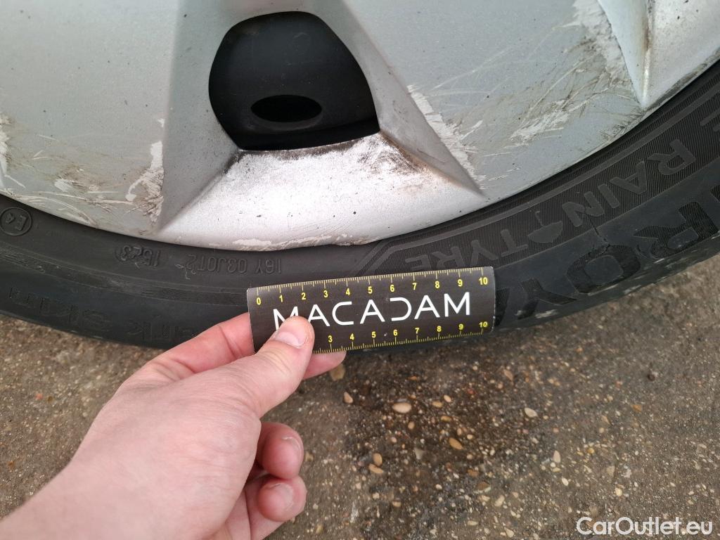  Renault  Kangoo  Express Maxi Extra (Série Spéciale) 1.5 dCi 90CV BVM5 E6 #81