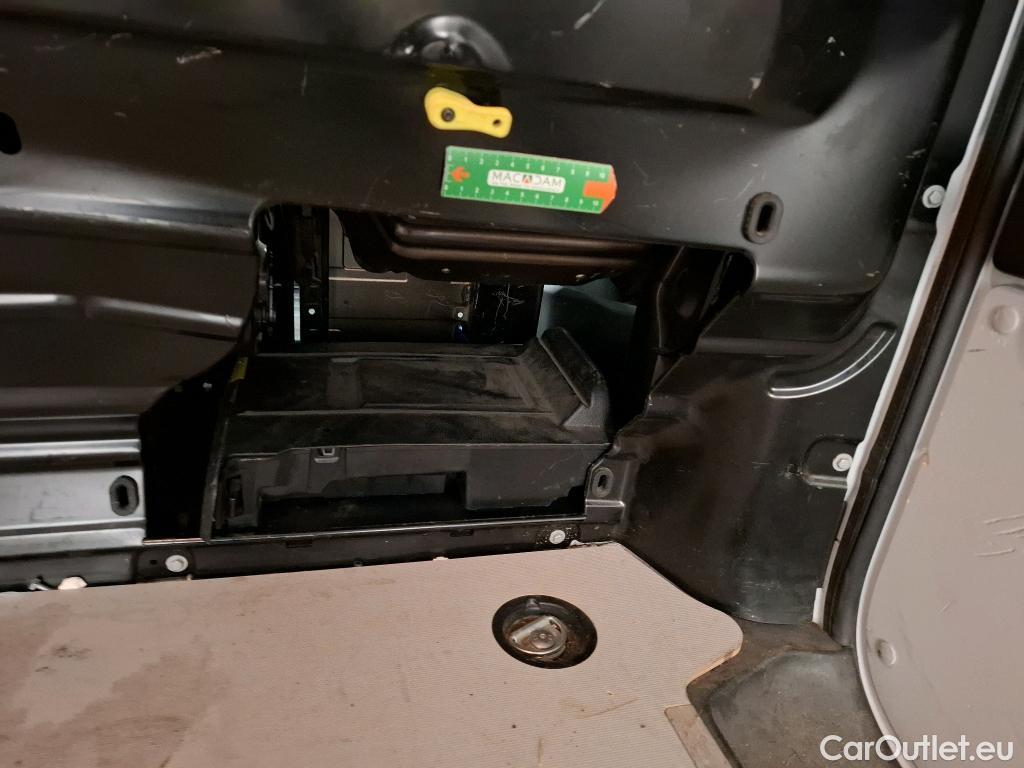  Fiat  Scudo FIAT  / 2021 / 4P / Fourgon tôlé 1.5 Mjet3 120ch 5.3 Standard Pro Lounge #4