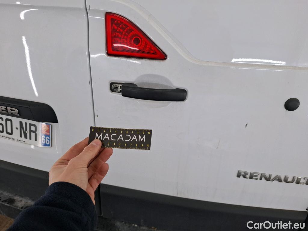  Renault  Master RENAULT  / 2019 / 4P / Fourgon tôlé FG Tr GCF F3500 L2H2 Blue dCi 145 EVIE #51