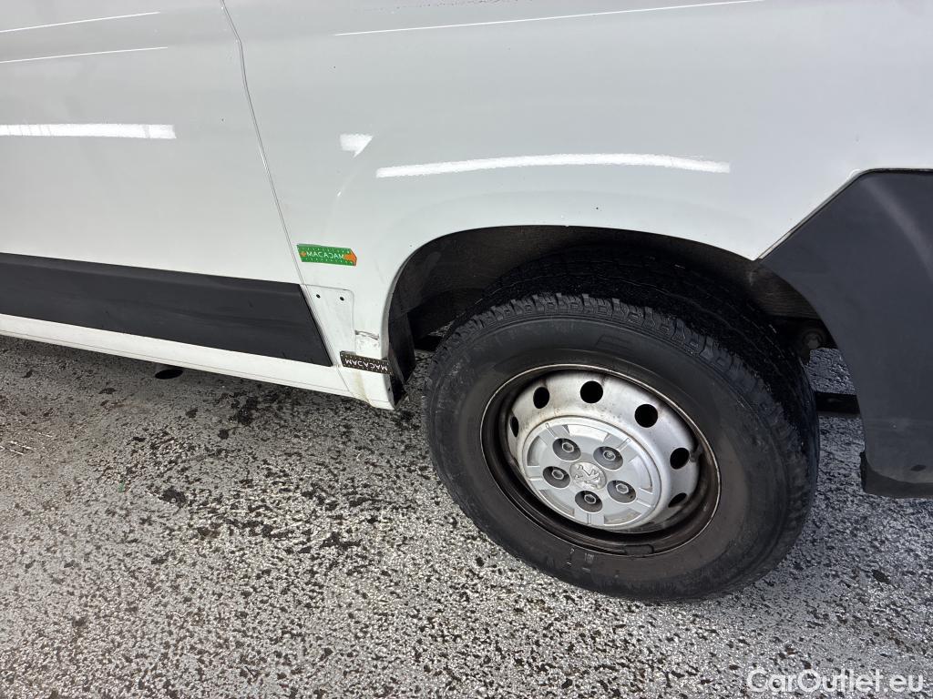  Peugeot  Boxer PEUGEOT  / 2014 / 4P / Fourgon tôlé BlueHDi 120 S&S ASPHALT 330 L1H1 #9