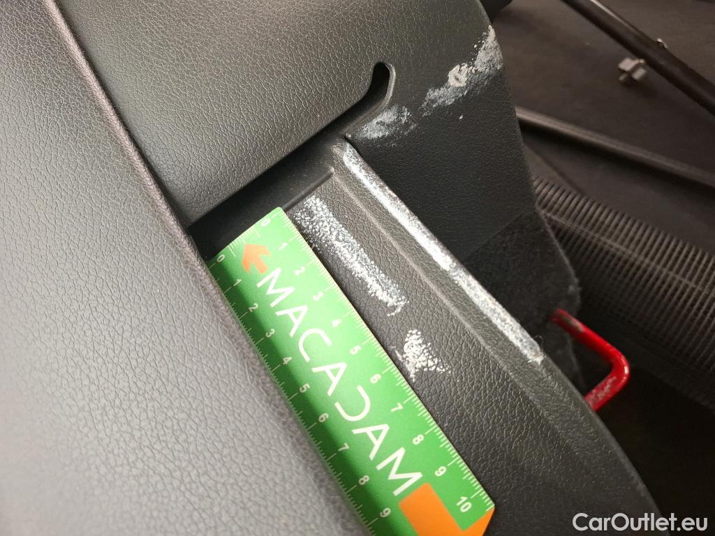  Hyundai  i30  cw Business 1.6 CRDi 115CV BVM6 E6d / TRANSFO VP/VF #19