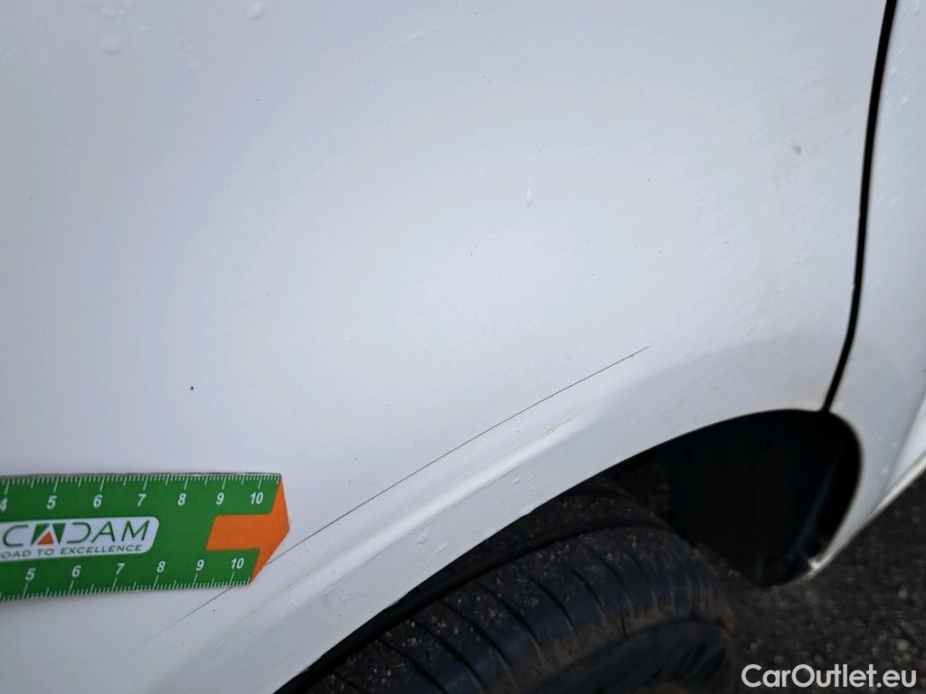  Volkswagen  Caddy VOLKSWAGEN  VU 4p 3G furgón derivado de t Furgón 2.0 TDI 110cv 4motion 4p #8