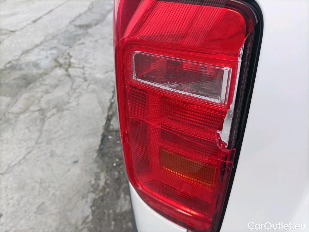  Volkswagen  Caddy VOLKSWAGEN  / 2015 / 4P / furgón derivado de turismo Profesional Furgón 2.0 TDI 75kW BMT (CX) #23