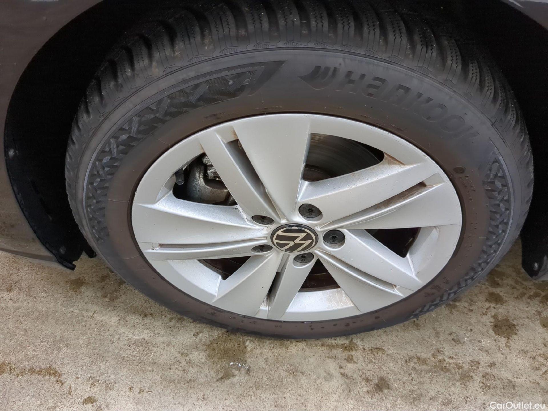  Volkswagen  Golf  / 2020 / 5P / Berline 2.0 TDI SCR 115 DSG7 LIFE BUSINESS #2