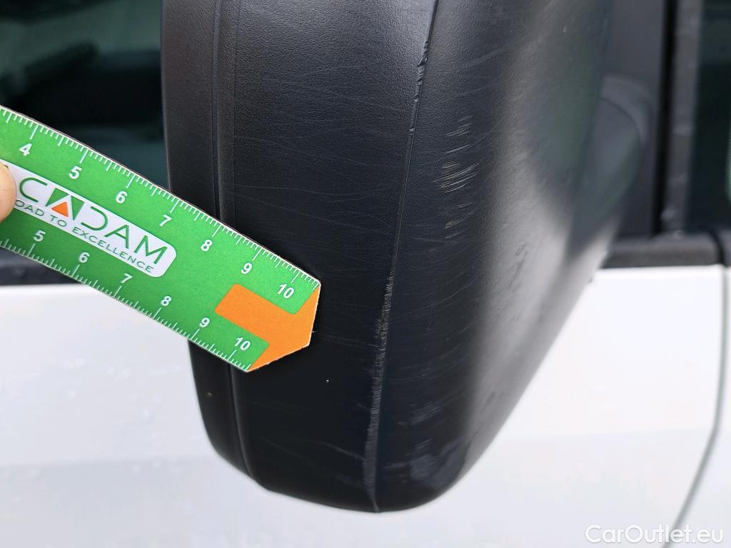  Volkswagen  Caddy VOLKSWAGEN  VU 4p 3G furgón derivado de t Furgón 2.0 TDI 110cv 4motion 4p #44