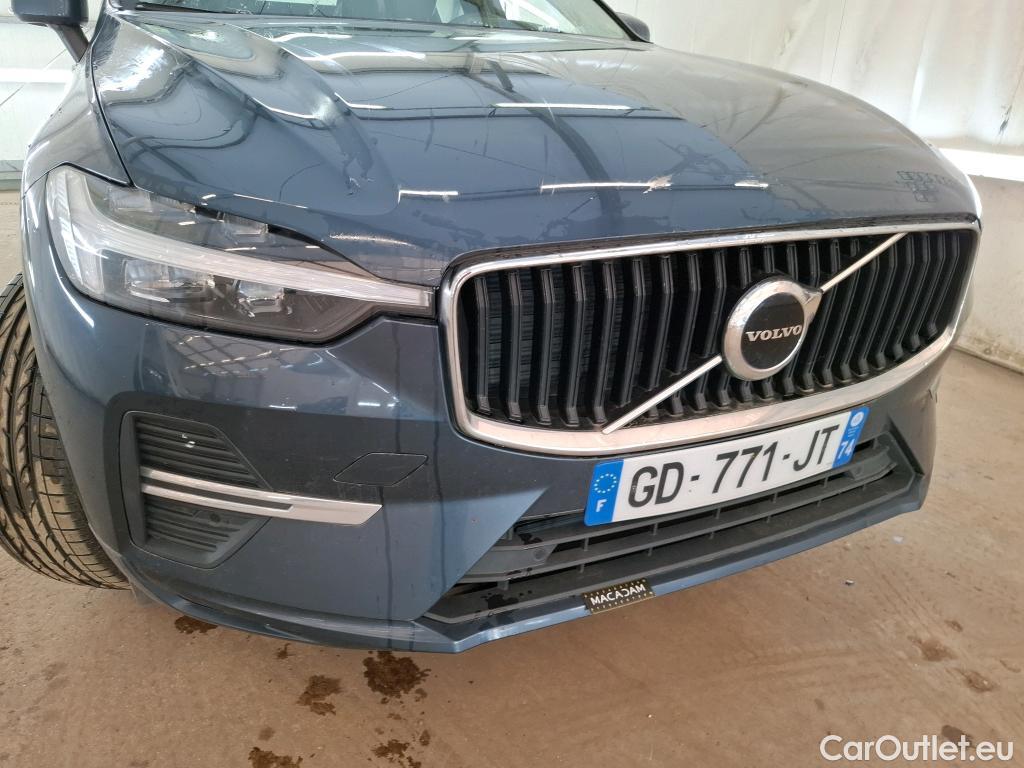  Volvo  XC60  Momentum Business 2WD 2.0 B4 195CV BVA8 E6d #3