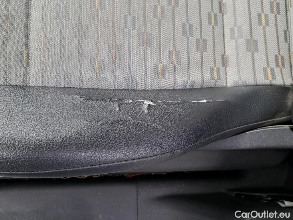  Volkswagen  Caddy VOLKSWAGEN  VU 4p 3G furgón derivado de t Furgón 2.0 TDI 110cv 4motion 4p #1