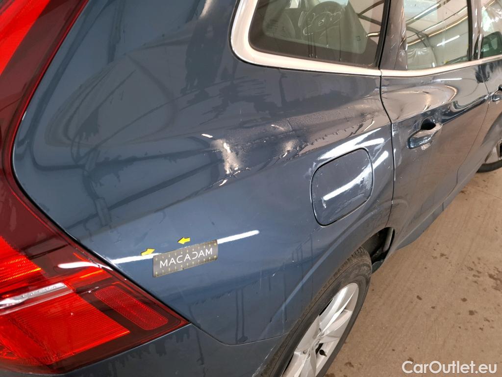  Volvo  XC60  Momentum Business 2WD 2.0 B4 195CV BVA8 E6d #27