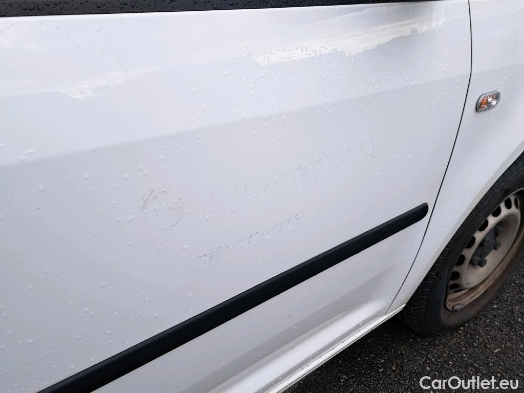  Volkswagen  Caddy VOLKSWAGEN  VU 4p 3G furgón derivado de t Furgón 2.0 TDI 110cv 4motion 4p #21