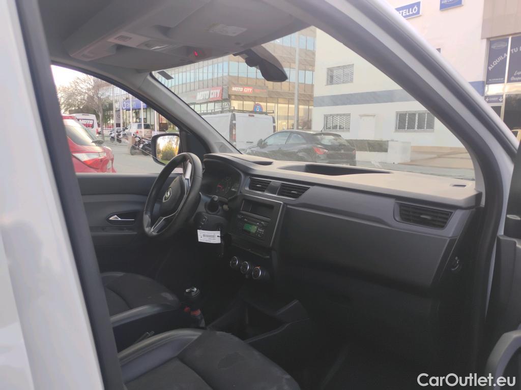  Renault  EXPRESS RENAULT  / 2021 / 4P / furgón derivado de turismo Confort 1.5 Blue dCi 70 kW (95 cv) #4