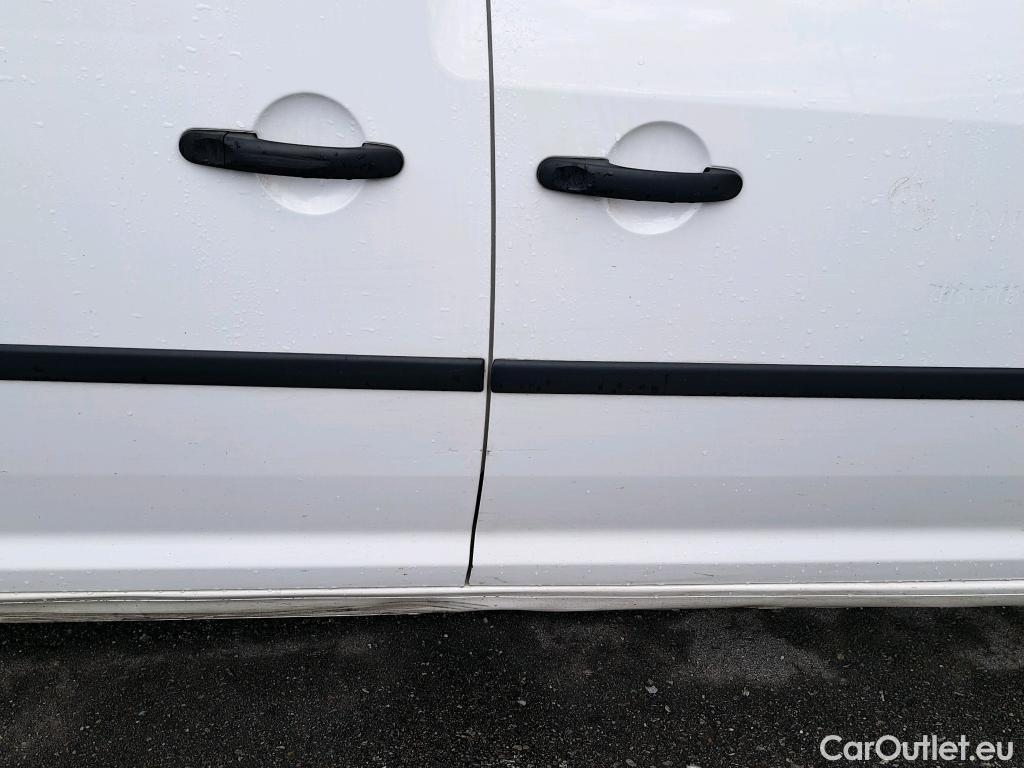  Volkswagen  Caddy VOLKSWAGEN  VU 4p 3G furgón derivado de t Furgón 2.0 TDI 110cv 4motion 4p #11