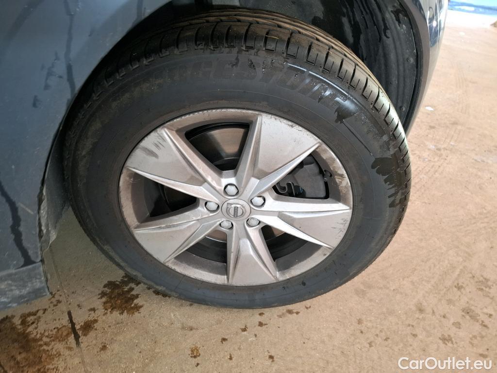  Volvo  XC60  Momentum Business 2WD 2.0 B4 195CV BVA8 E6d #16