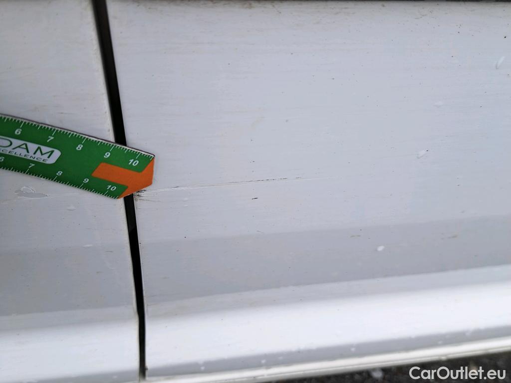  Volkswagen  Caddy VOLKSWAGEN  VU 4p 3G furgón derivado de t Furgón 2.0 TDI 110cv 4motion 4p #18