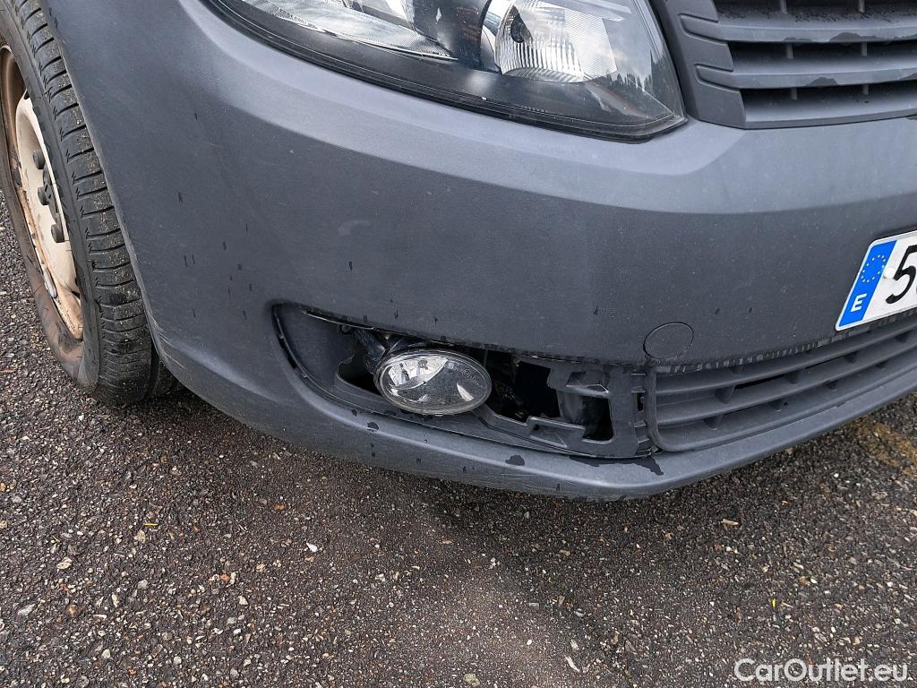  Volkswagen  Caddy VOLKSWAGEN  VU 4p 3G furgón derivado de t Furgón 2.0 TDI 110cv 4motion 4p #30