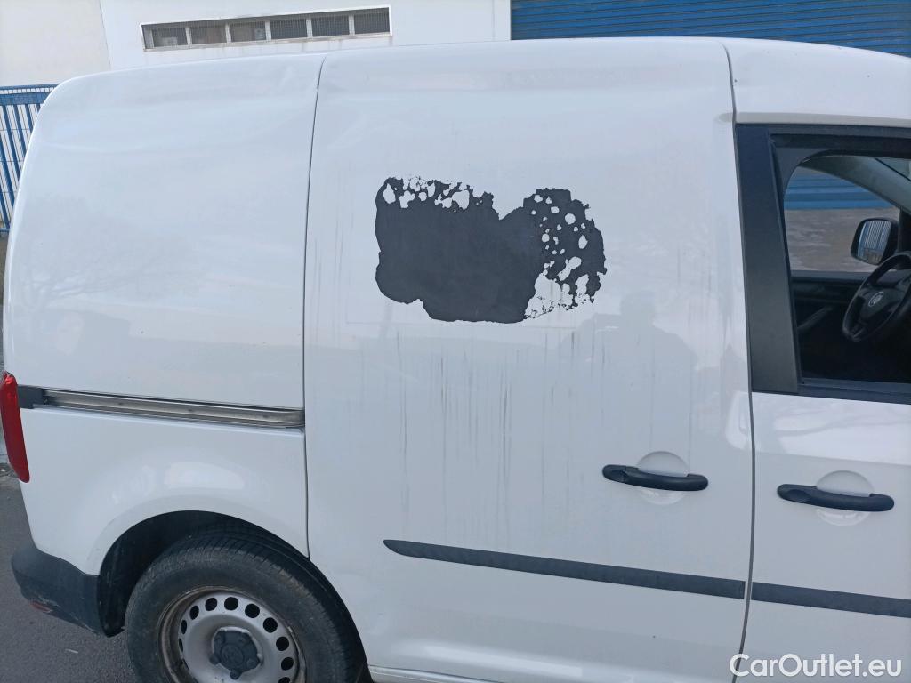  Volkswagen  Caddy VOLKSWAGEN  / 2015 / 4P / furgón derivado de turismo Profesional Furgón 2.0 TDI 75kW BMT (CX) #18