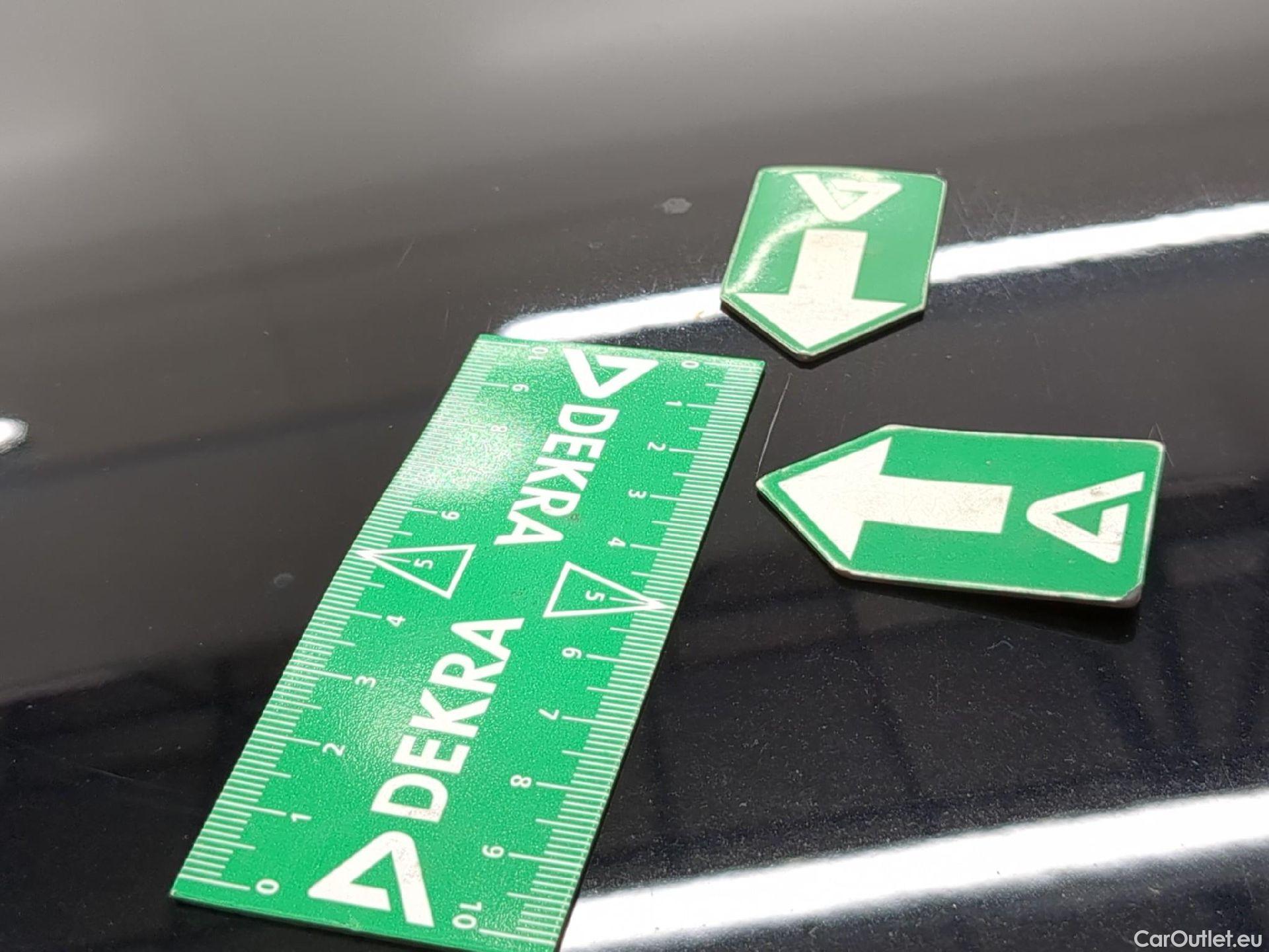  Volkswagen  Golf  / 2020 / 5P / Berline 2.0 TDI SCR 115 DSG7 LIFE BUSINESS #13