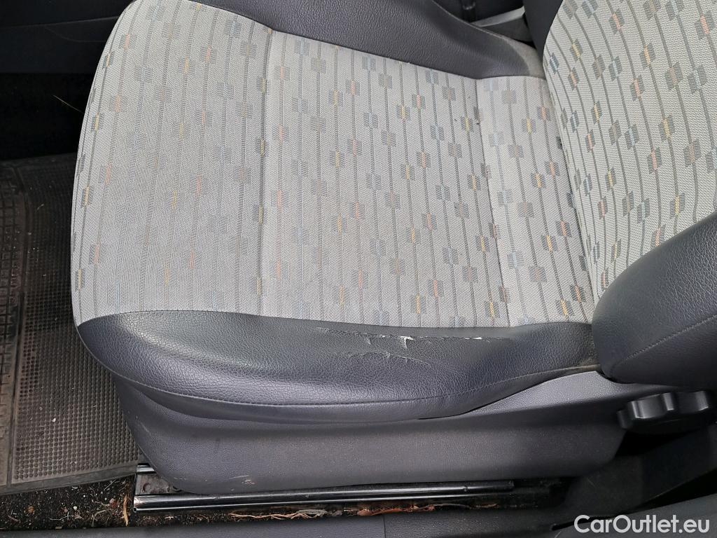  Volkswagen  Caddy VOLKSWAGEN  VU 4p 3G furgón derivado de t Furgón 2.0 TDI 110cv 4motion 4p #3