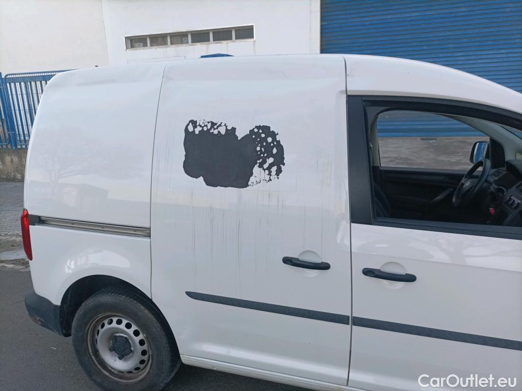  Volkswagen  Caddy VOLKSWAGEN  / 2015 / 4P / furgón derivado de turismo Profesional Furgón 2.0 TDI 75kW BMT (CX) #8