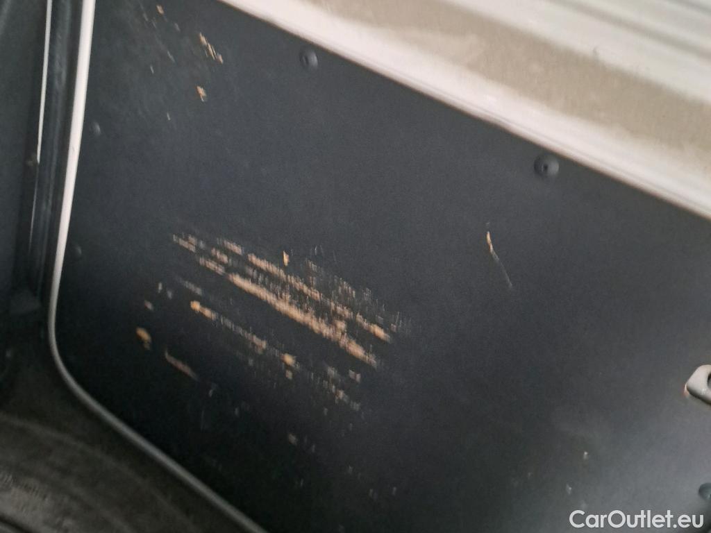  Volkswagen  Caddy VOLKSWAGEN  VU 4p 3G furgón derivado de t Furgón 2.0 TDI 110cv 4motion 4p #35