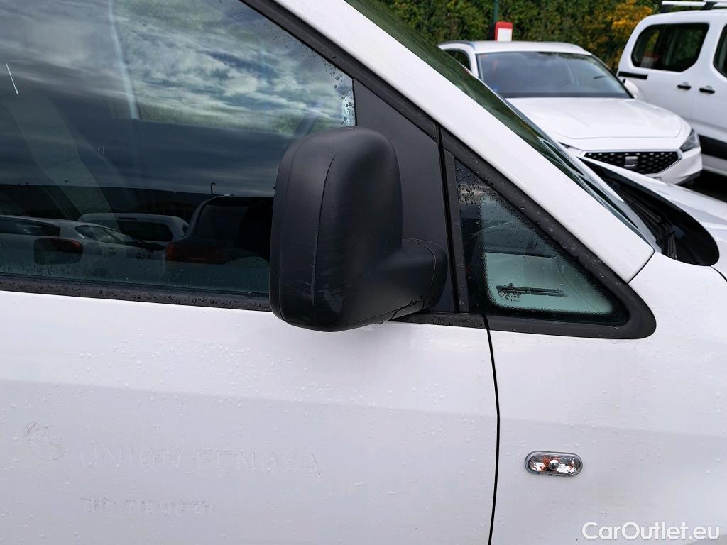 Volkswagen  Caddy VOLKSWAGEN  VU 4p 3G furgón derivado de t Furgón 2.0 TDI 110cv 4motion 4p #43