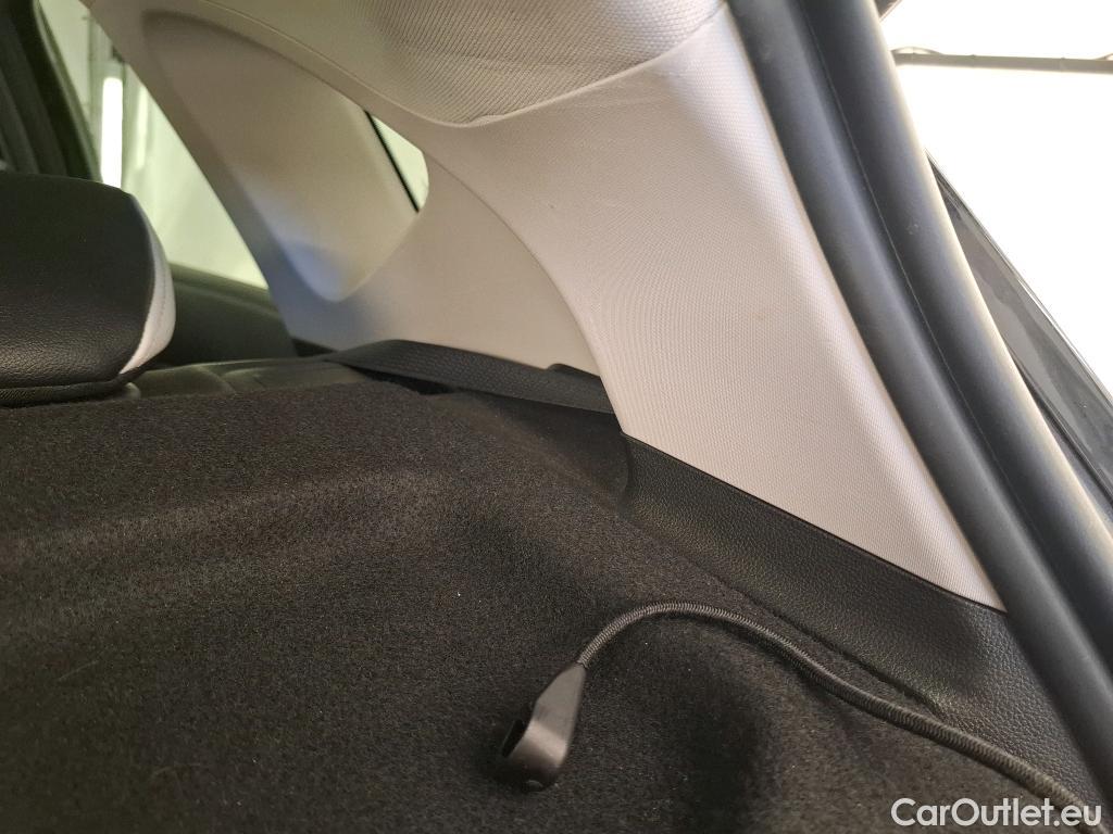  Renault  Captur  II Techno 1.6 E-TECH Hybrid 145CV BVA6 E6d #4