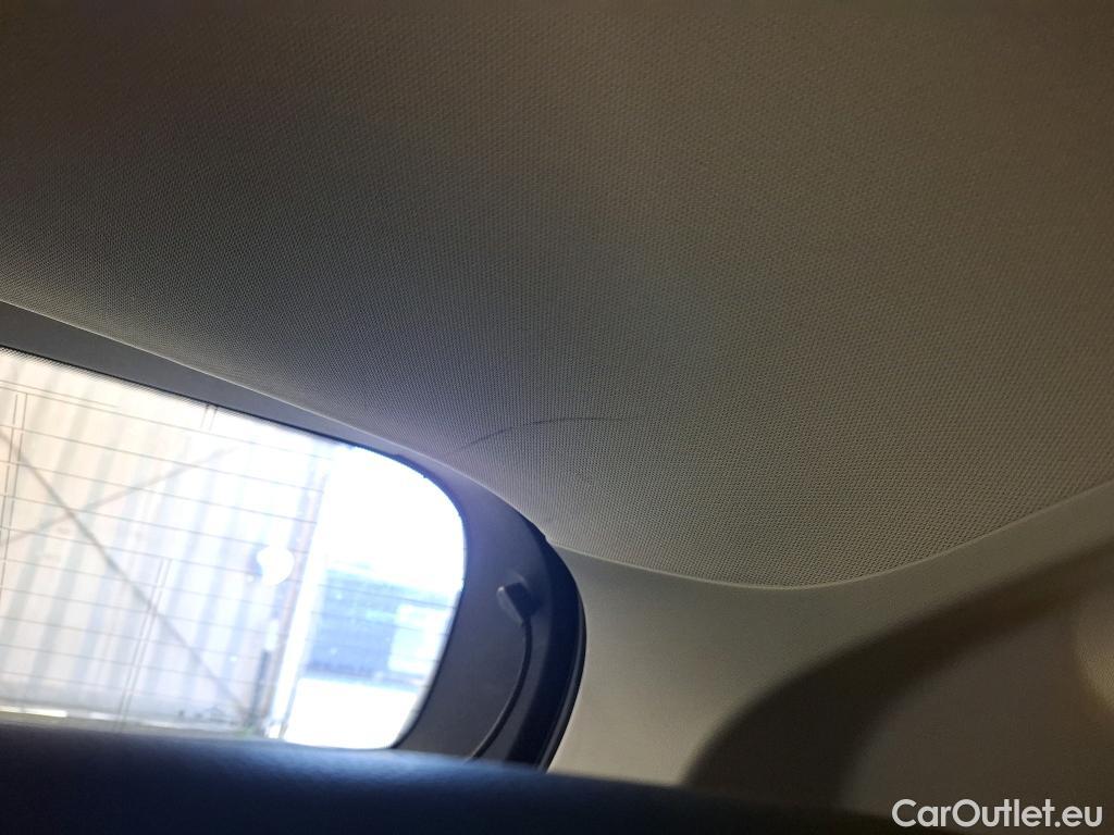  Renault  Captur  II Techno 1.6 E-TECH Hybrid 145CV BVA6 E6d #18