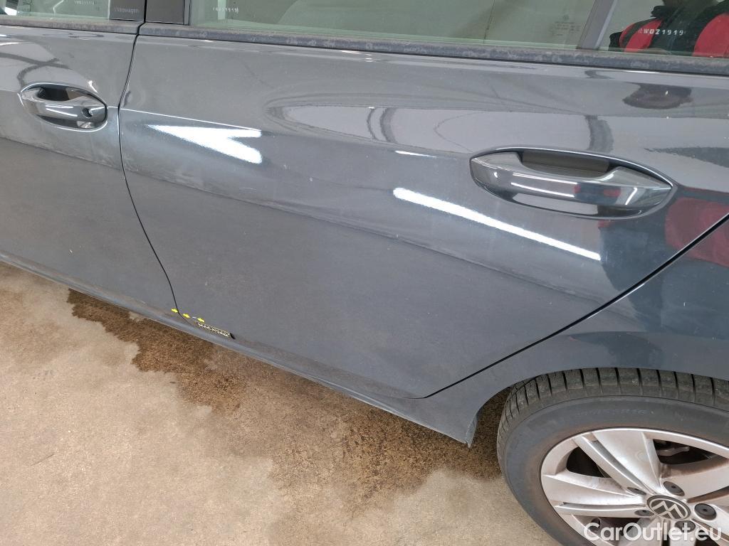  Volkswagen  Golf  VOLKSWAGEN / 2020 / 5P / Berline 1.0 eTSI OPF 110 DSG7 Life Business #35