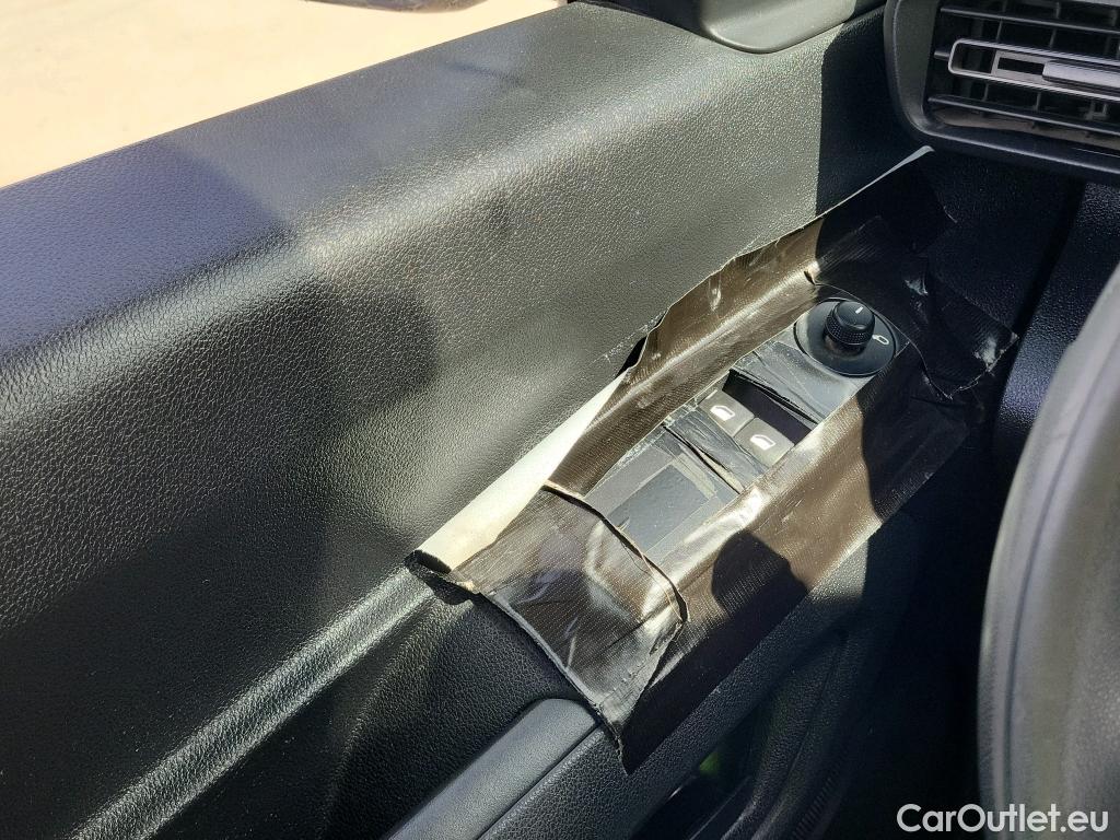  Citroen  Berlingo CITROEN  / 2018 / 4P / monovolumen compacto Talla M BlueHDi 100 LIVE #33