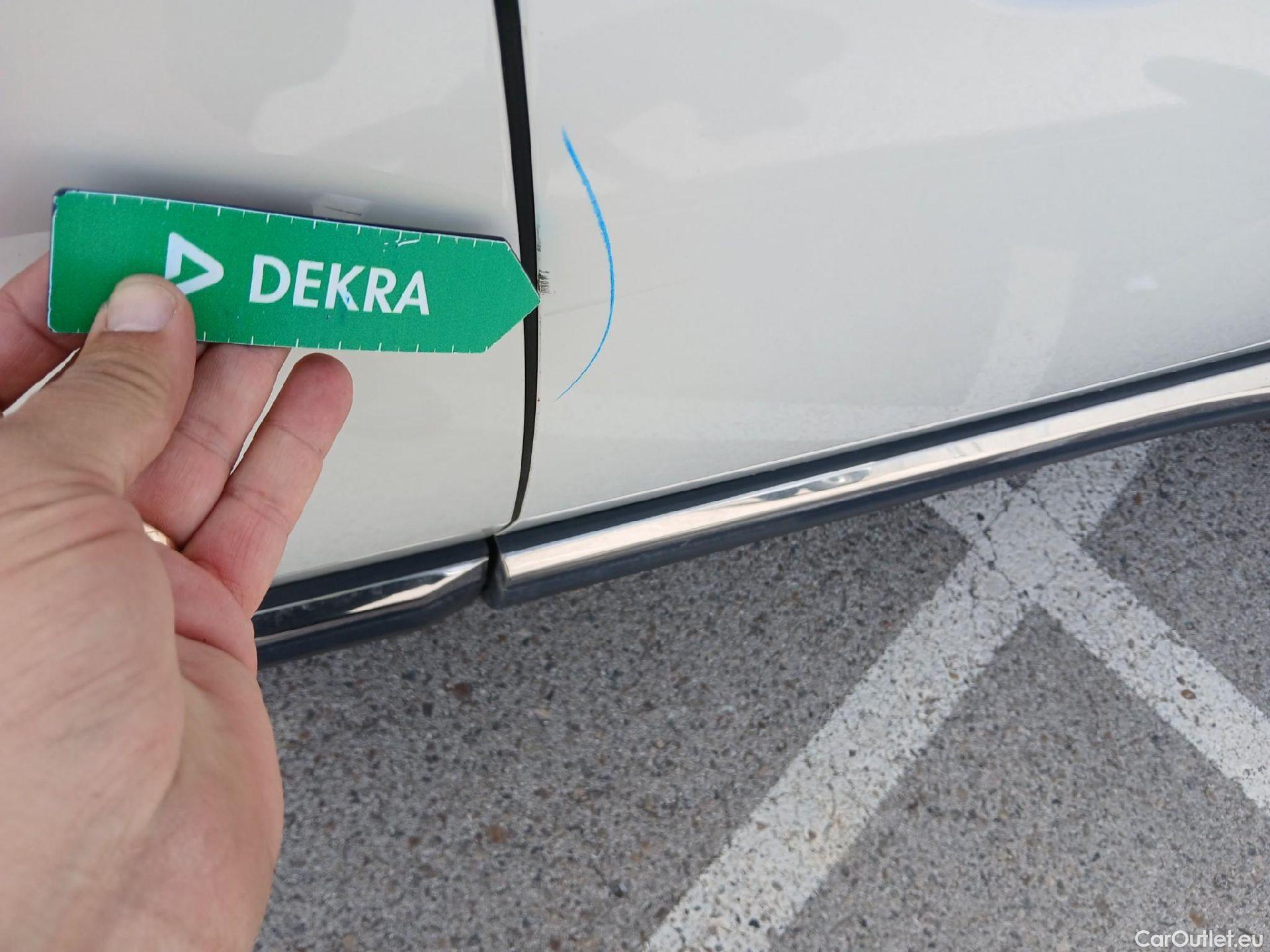  Peugeot  3008 PEUGEOT  / 2020 / 5P / todoterreno 1.5 BlueHDi 96kW (130CV) S&S Allure #23