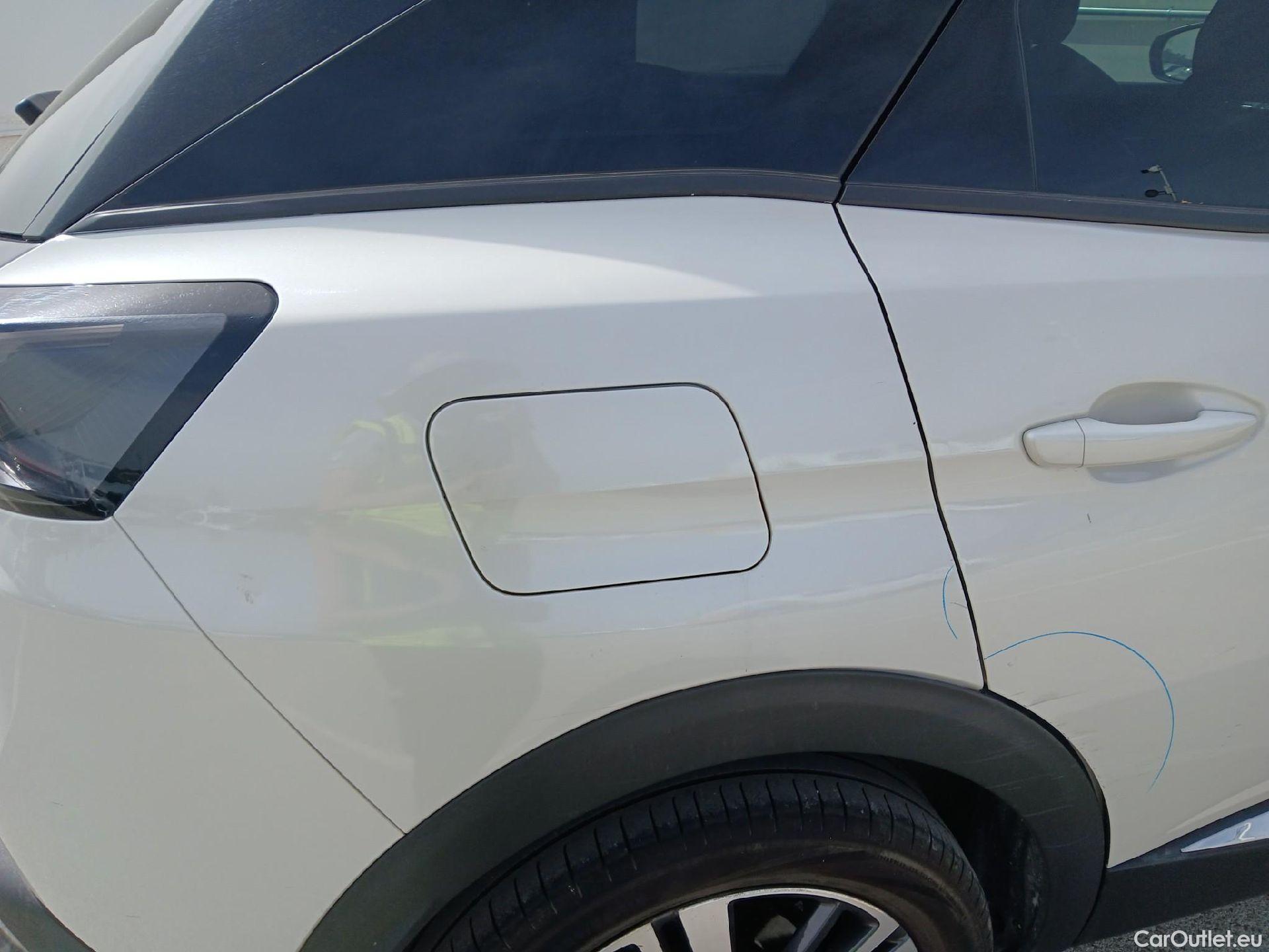  Peugeot  3008 PEUGEOT  / 2020 / 5P / todoterreno 1.5 BlueHDi 96kW (130CV) S&S Allure #21