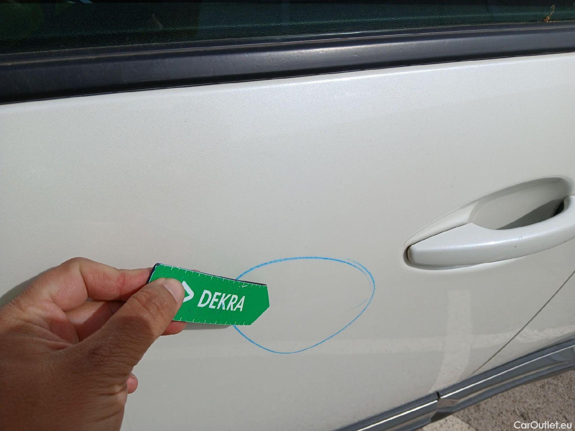  Peugeot  3008 PEUGEOT  / 2020 / 5P / todoterreno 1.5 BlueHDi 96kW (130CV) S&S Allure #7