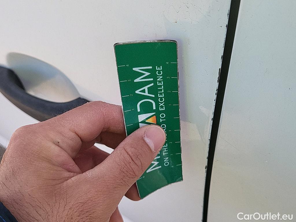  Citroen  Berlingo CITROEN  / 2018 / 4P / monovolumen compacto Talla M BlueHDi 100 LIVE #10