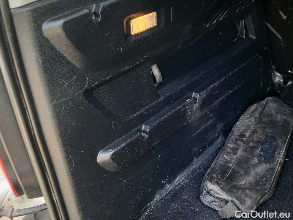  Citroen  Berlingo CITROEN  / 2018 / 4P / monovolumen compacto Talla M BlueHDi 100 LIVE #23