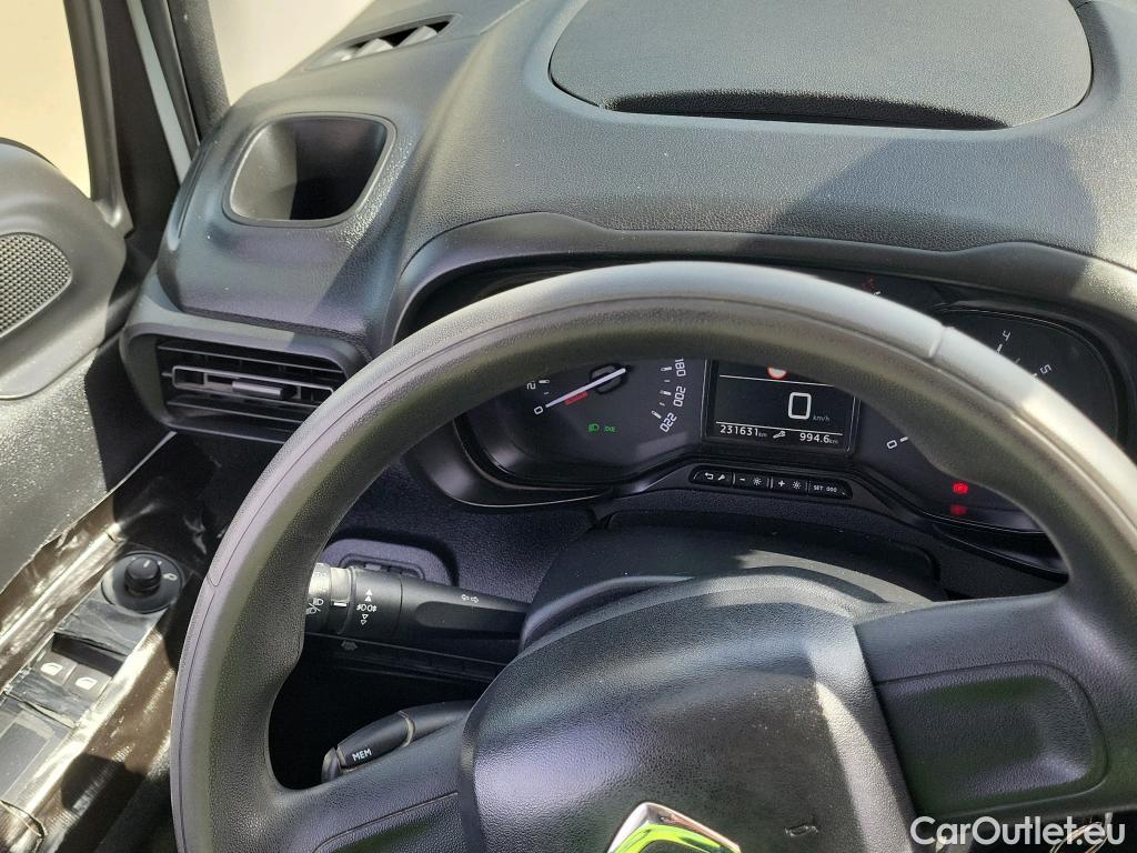  Citroen  Berlingo CITROEN  / 2018 / 4P / monovolumen compacto Talla M BlueHDi 100 LIVE #31