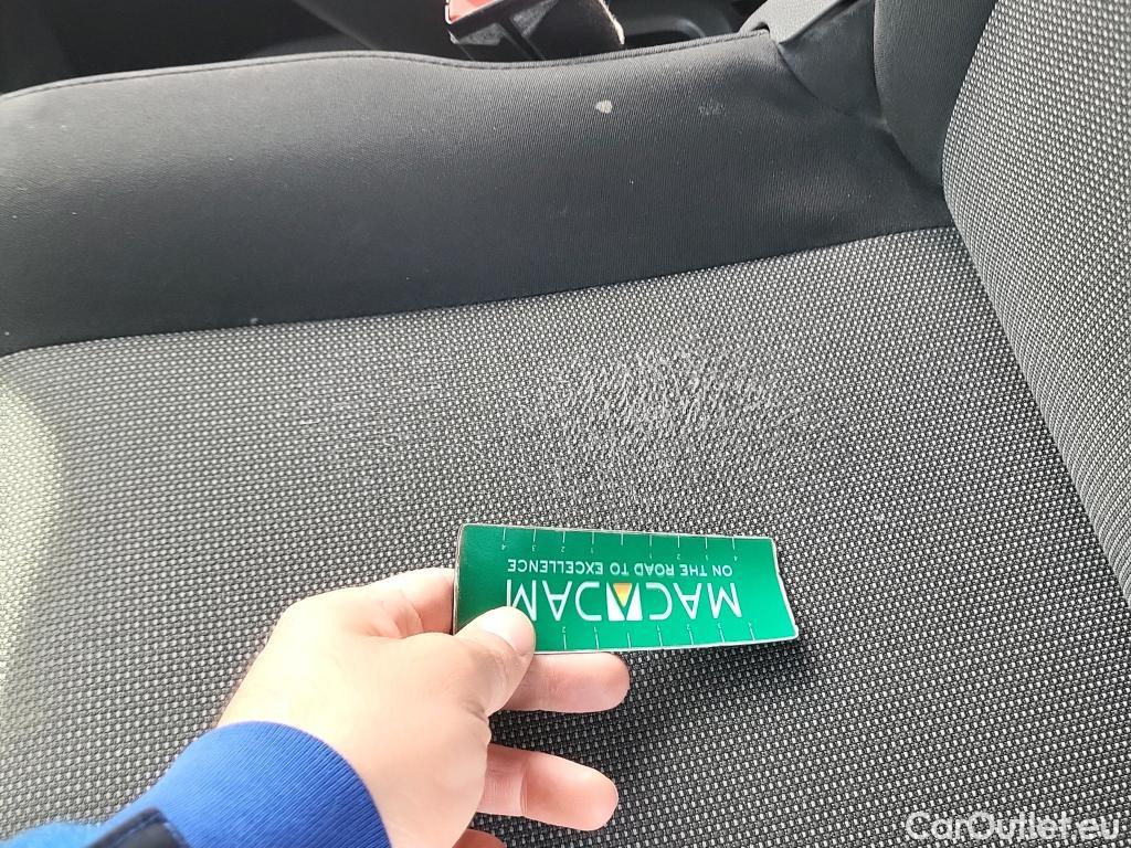  Citroen  Berlingo CITROEN  / 2018 / 4P / monovolumen compacto Talla M BlueHDi 100 LIVE #12